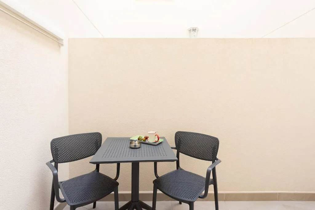 Amazing Brand New Apartment In Santa Cruz